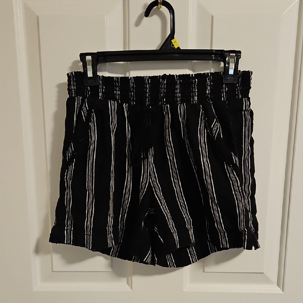 Add To Bundle Briggs New York Black and White High-Waist Striped Women's Shorts